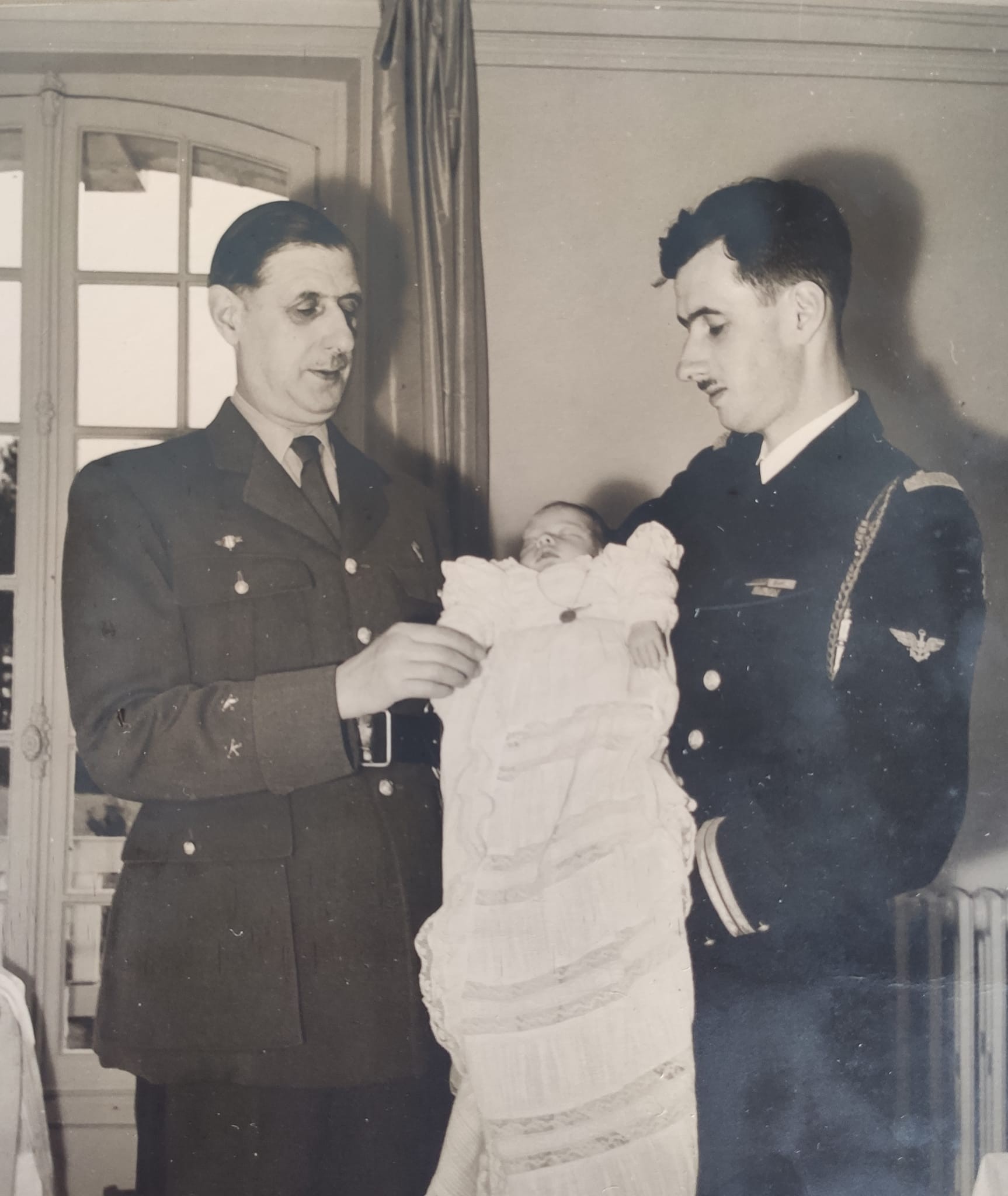 Trois générations de Gaulle 1948
